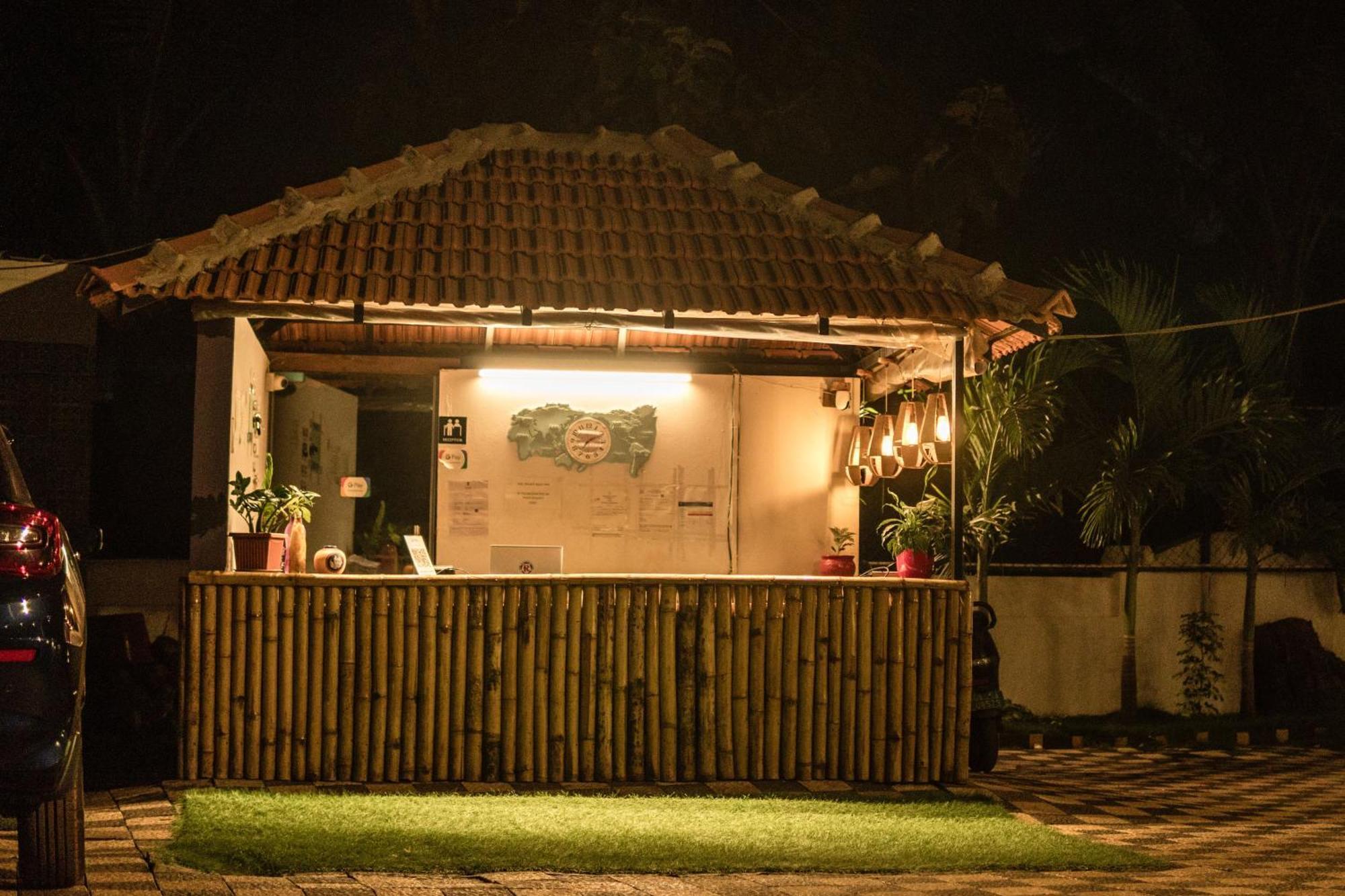 Tranquill Riverside Luxury Cottages With Bathtub, 坎多林 外观 照片