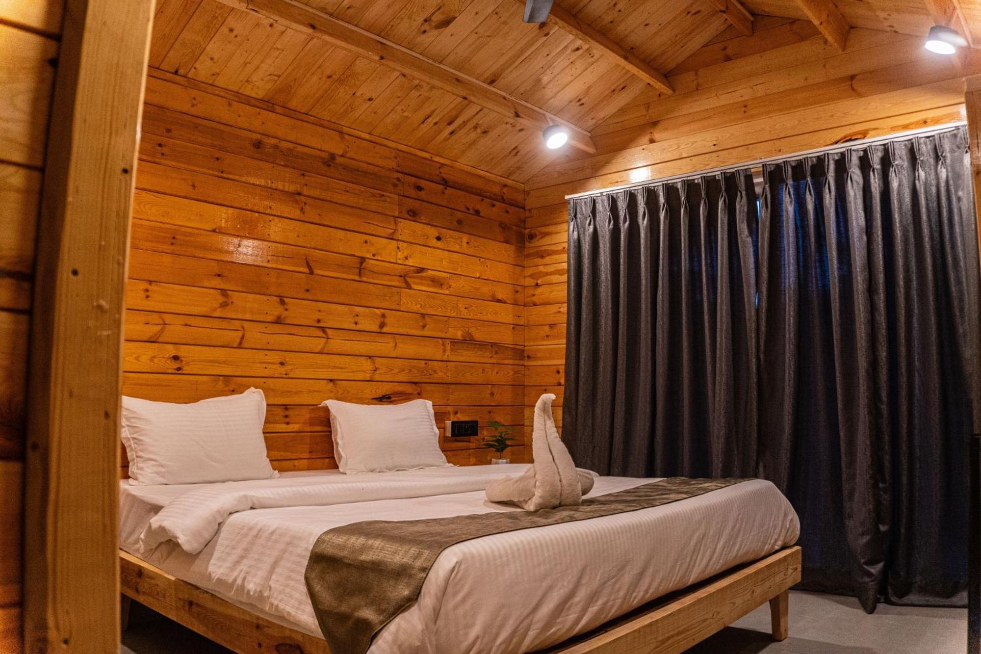 Tranquill Riverside Luxury Cottages With Bathtub, 坎多林 外观 照片