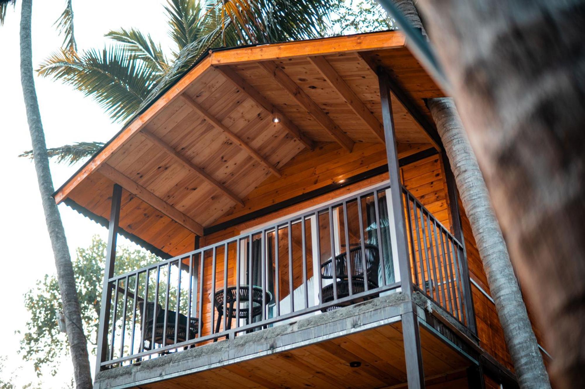 Tranquill Riverside Luxury Cottages With Bathtub, 坎多林 外观 照片